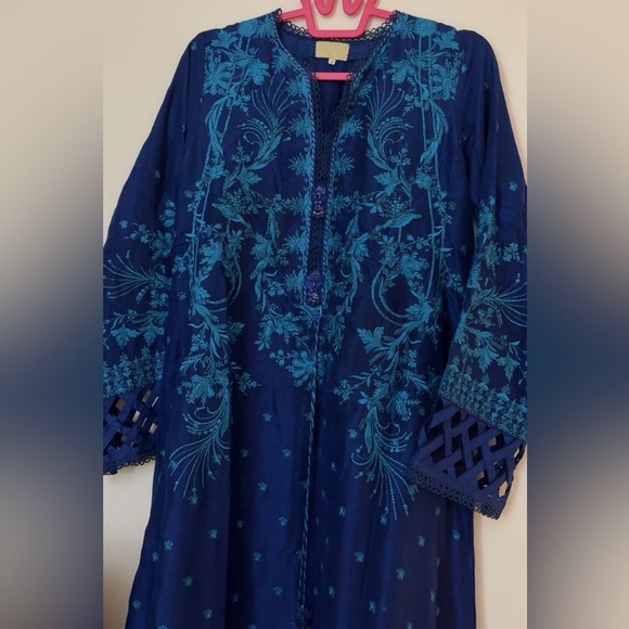 Farah Talib Aziz - small - Picture 14 of 16